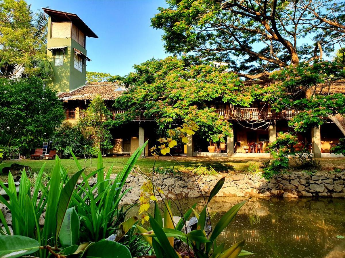 Dunes Unawatuna Hotel Exterior photo