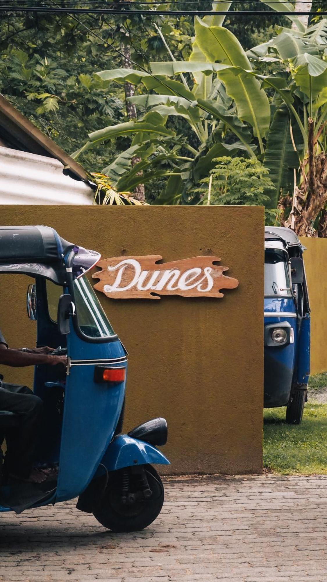 Dunes Unawatuna Hotel Exterior photo