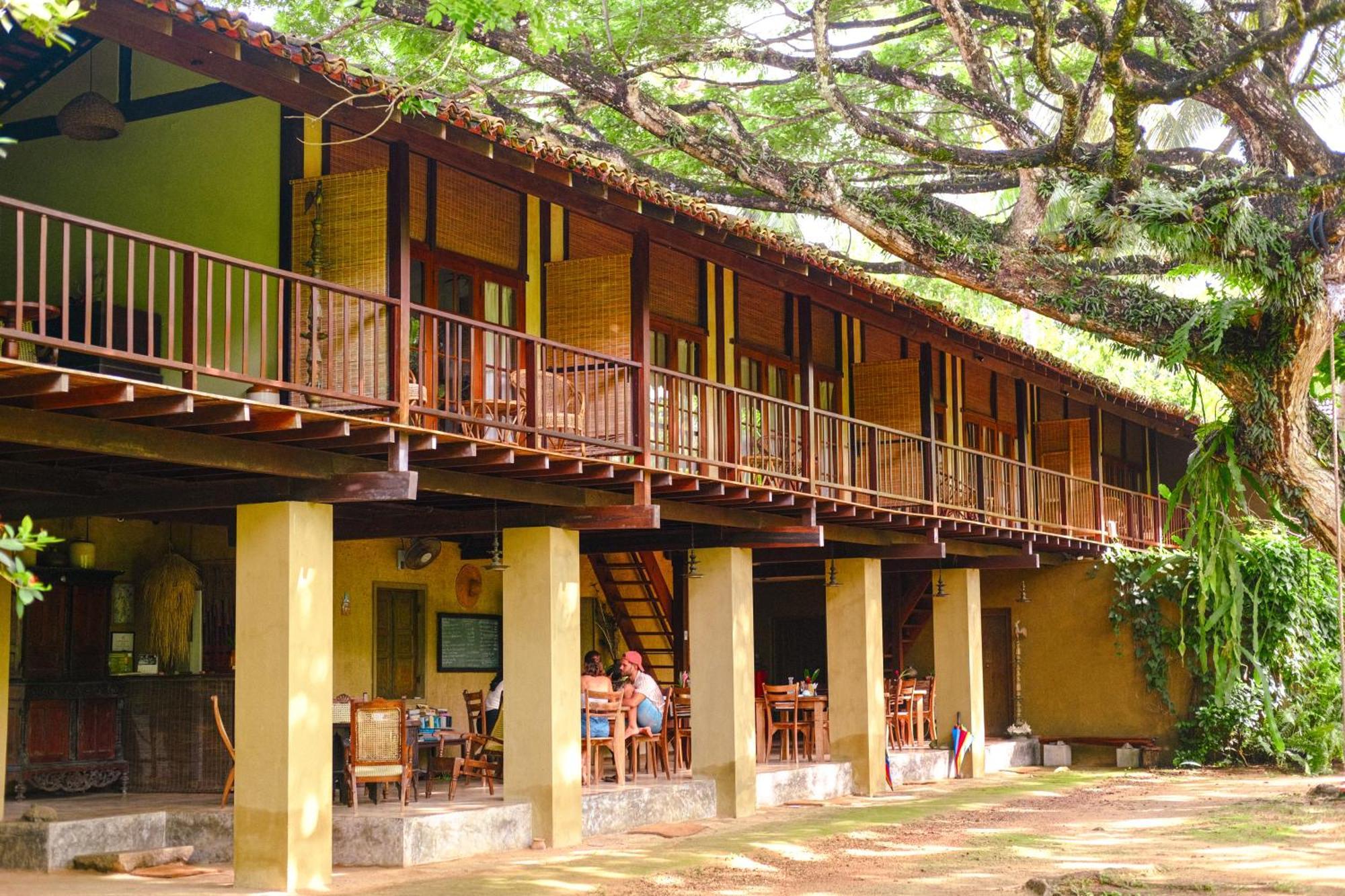 Dunes Unawatuna Hotel Exterior photo
